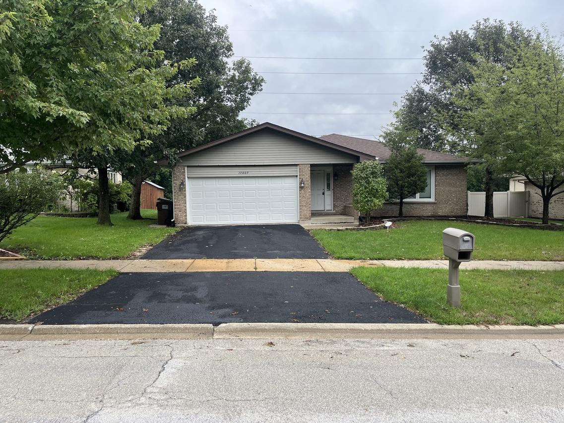 17007 Marilyn Dr., Tinley Park, IL 60477