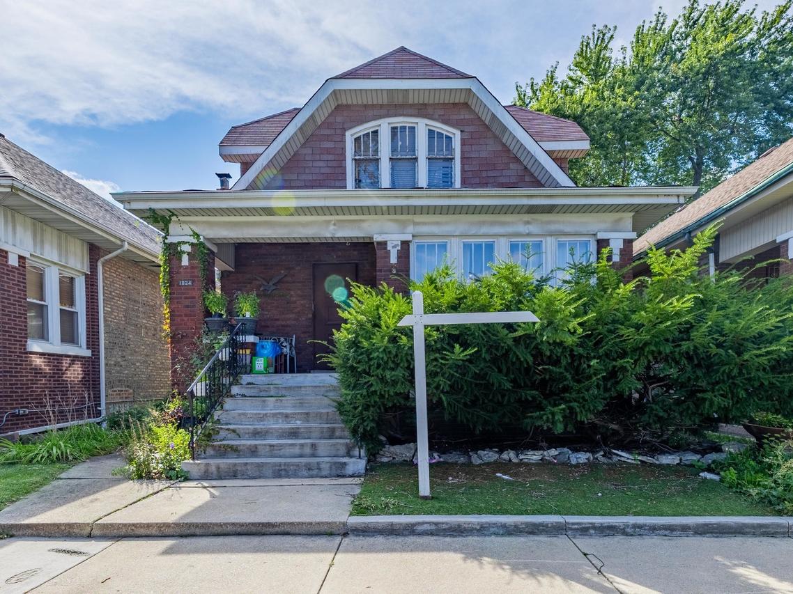 1824 S Austin Blvd., Cicero, IL 60804