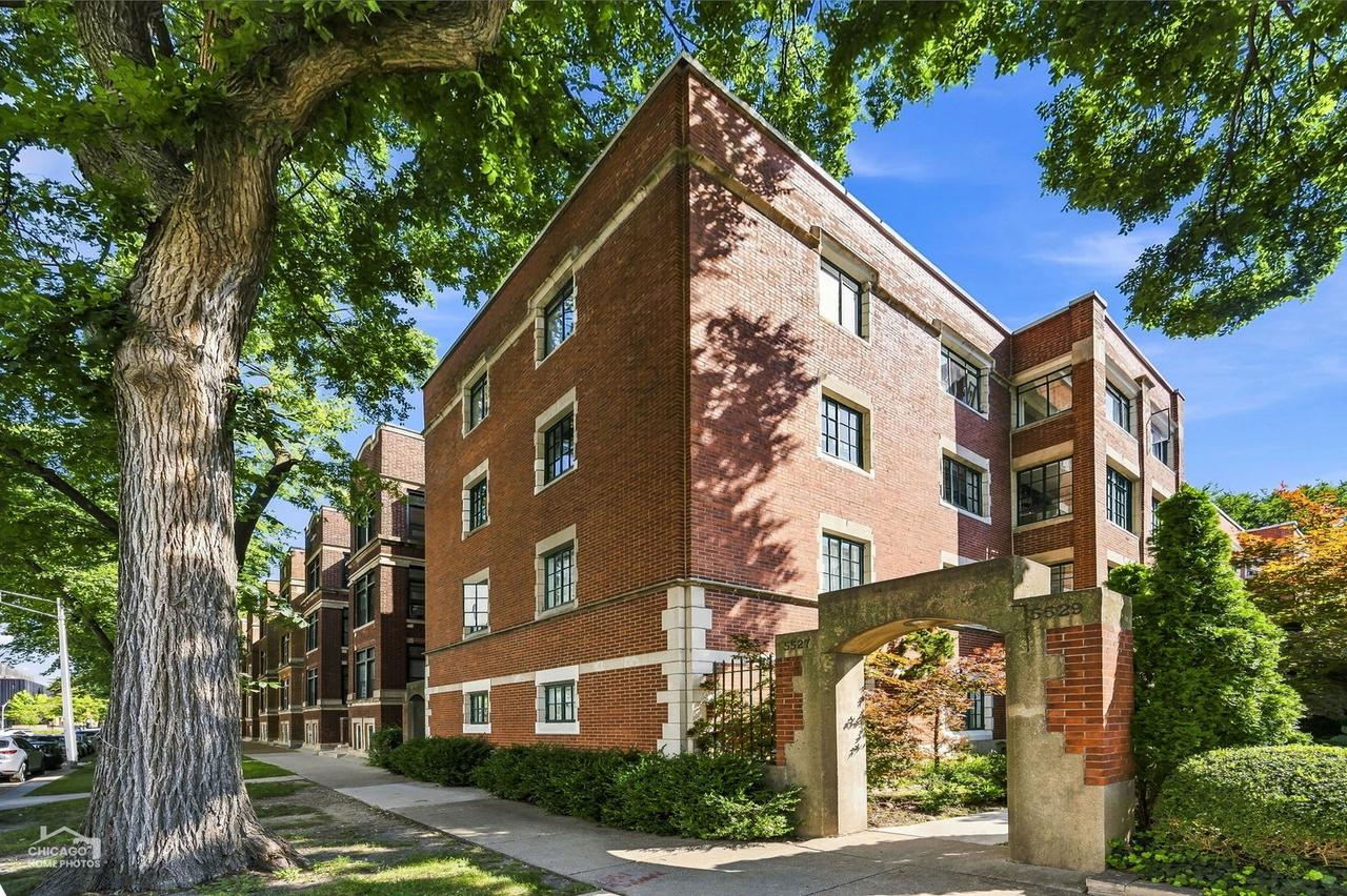 5529 S University Ave. #4W, Chicago, IL 60637