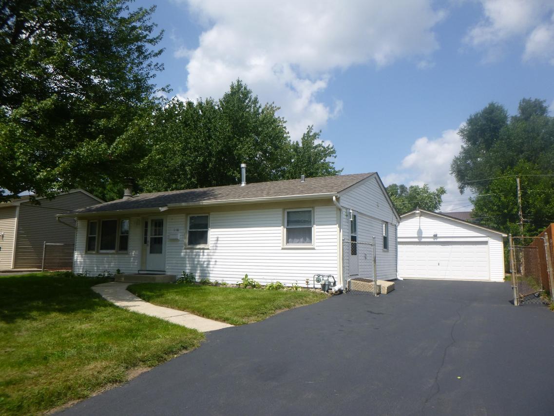 116 Del Rio Rd., Carpentersville, IL 60110