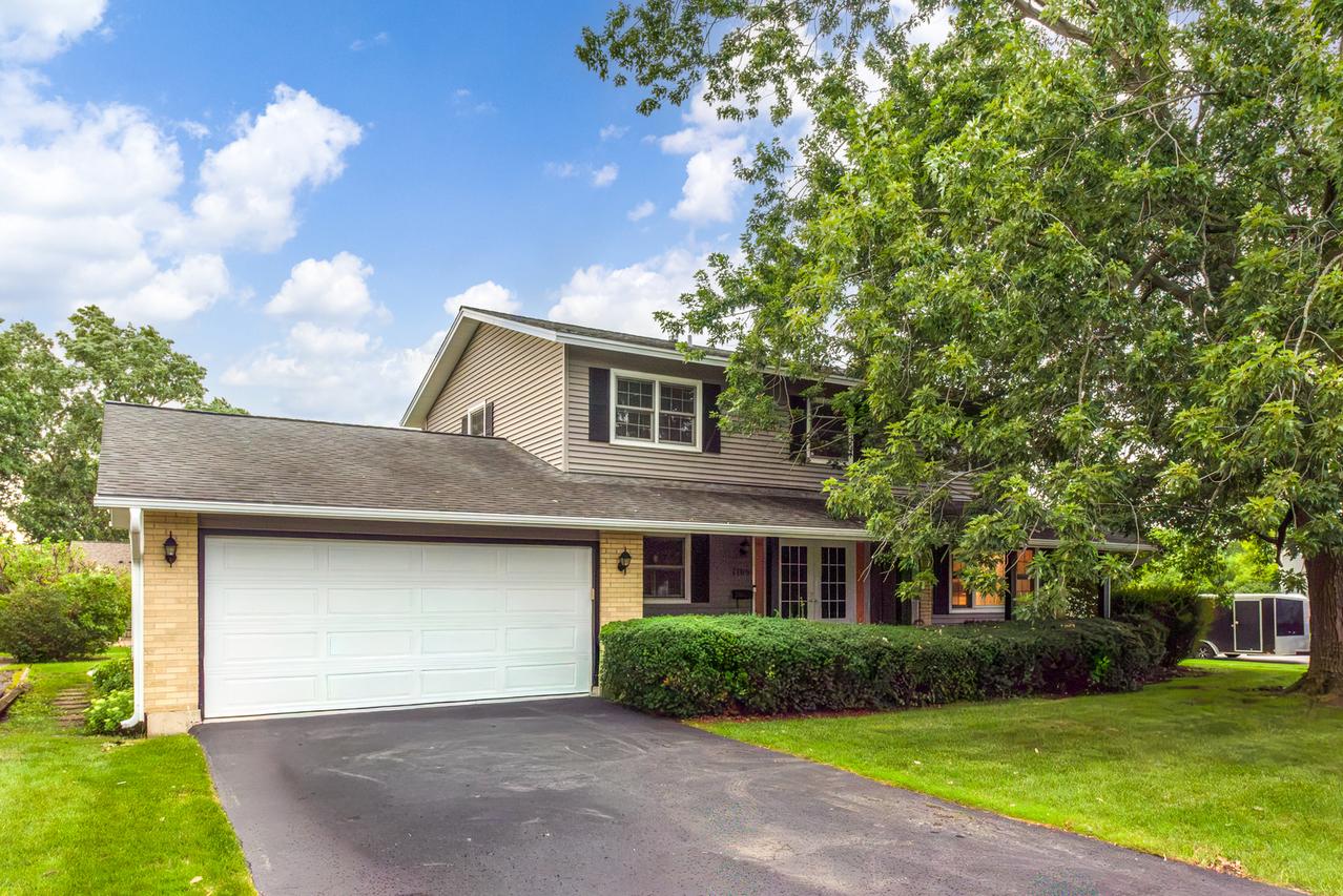 1109 Lancaster Ave., Elk Grove Village, IL 60007