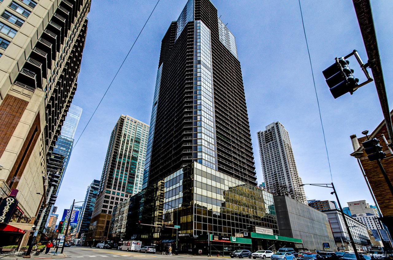 10 E Ontario St. #4005, Chicago, IL 60611