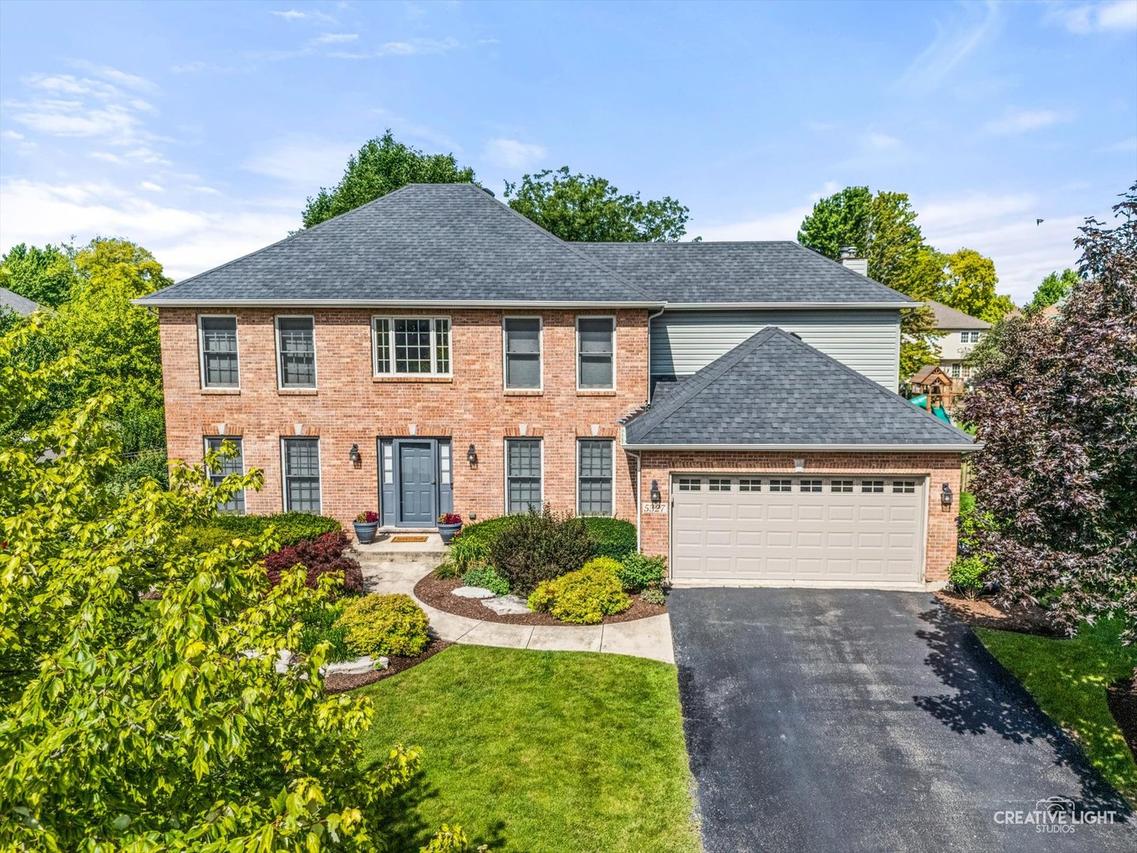 5327 Velvet Bent Ct., Naperville, IL 60564