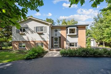 New Homes with Master Bedrooms on the 1st Floor That Attend Lake Bluff Elementary School: August 29th to September 4th