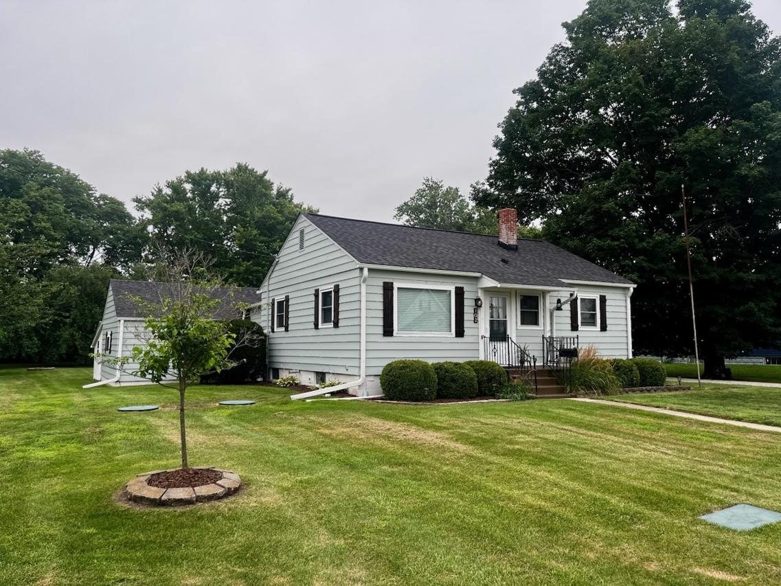 102 E Washington St., Danforth, IL 60930