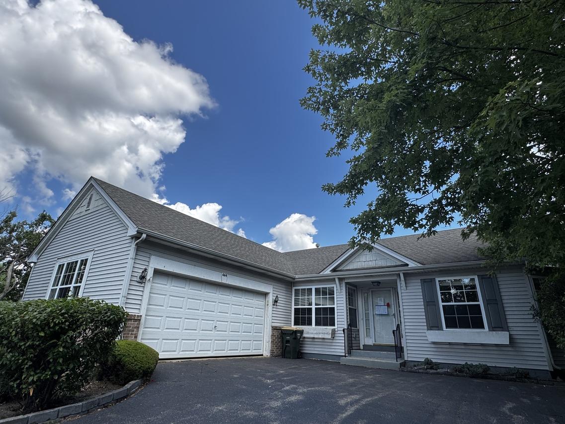 444 Badger Ln., Oswego, IL 60543