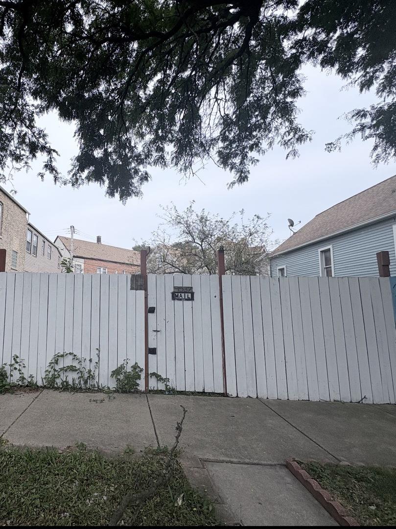 4537 S Laflin St., Chicago, IL 60609