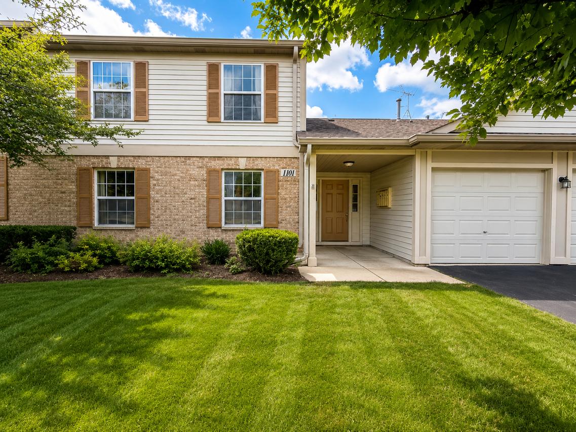 1101 Yorkshire Ct. #B, Elgin, IL 60120