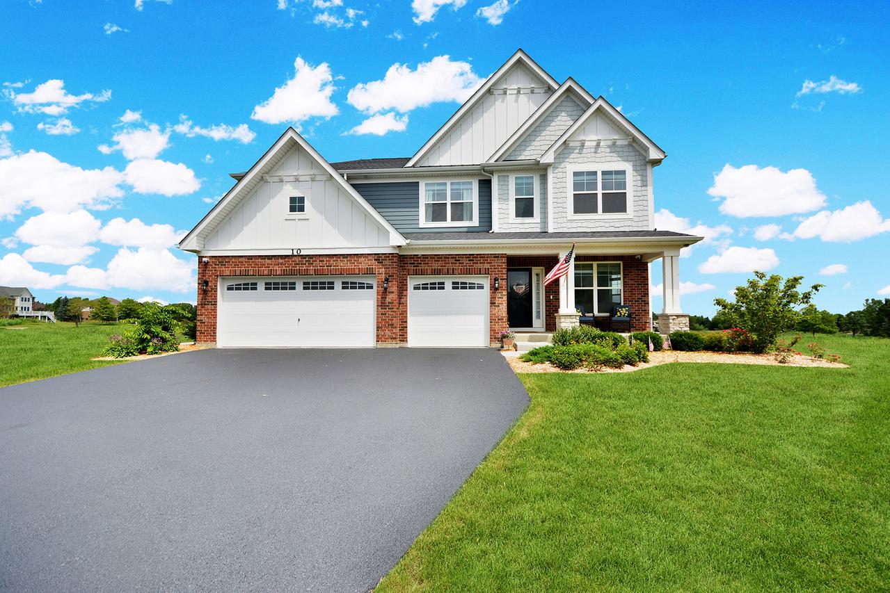 10 Crystal Downs Dr., Hawthorn Woods, IL 60047
