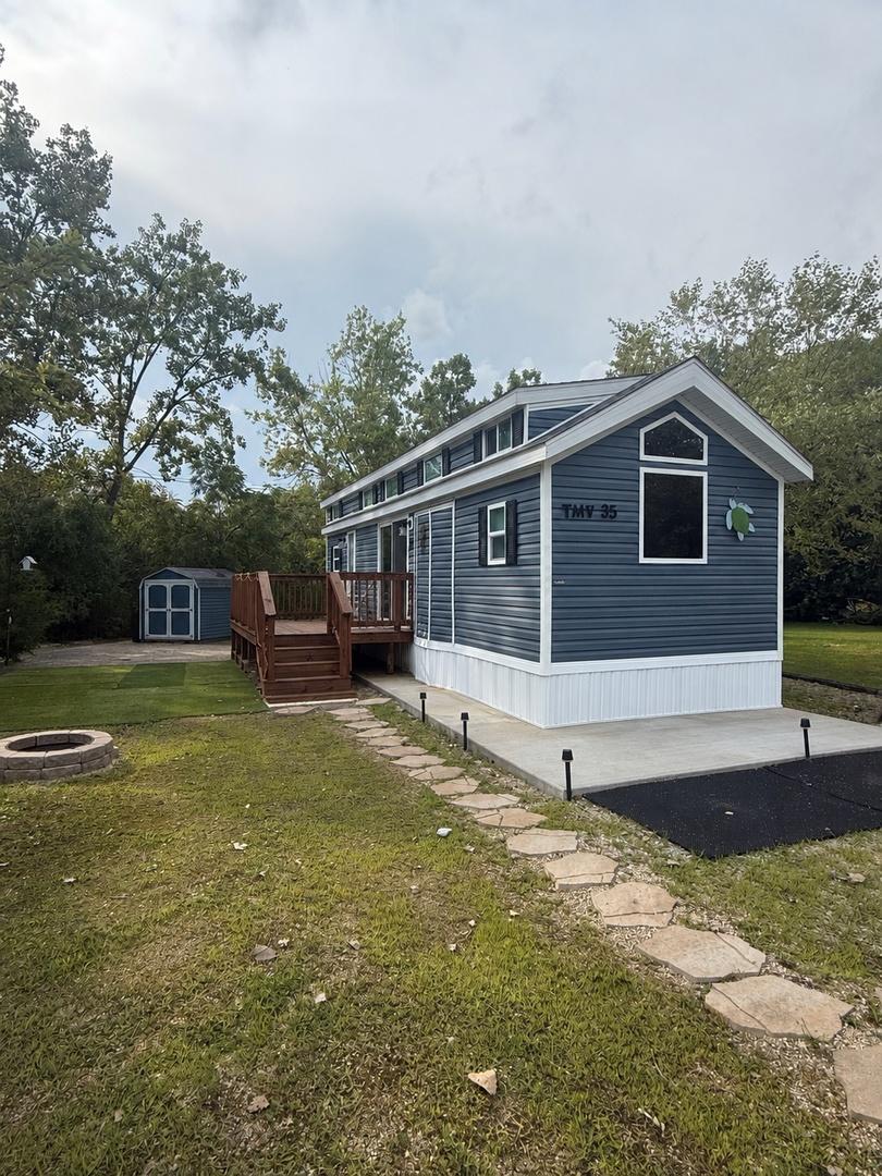 35 Dinosaur Rd., Wilmington, IL 60481