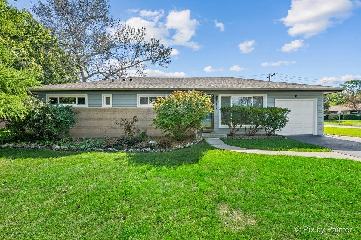 365 Kingman Ln., Hoffman Estates, IL 60169