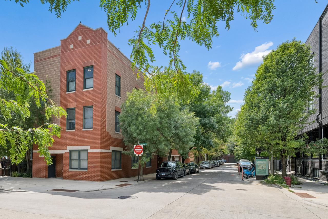 2340 N Elston Ave. #3F, Chicago, IL 60614
