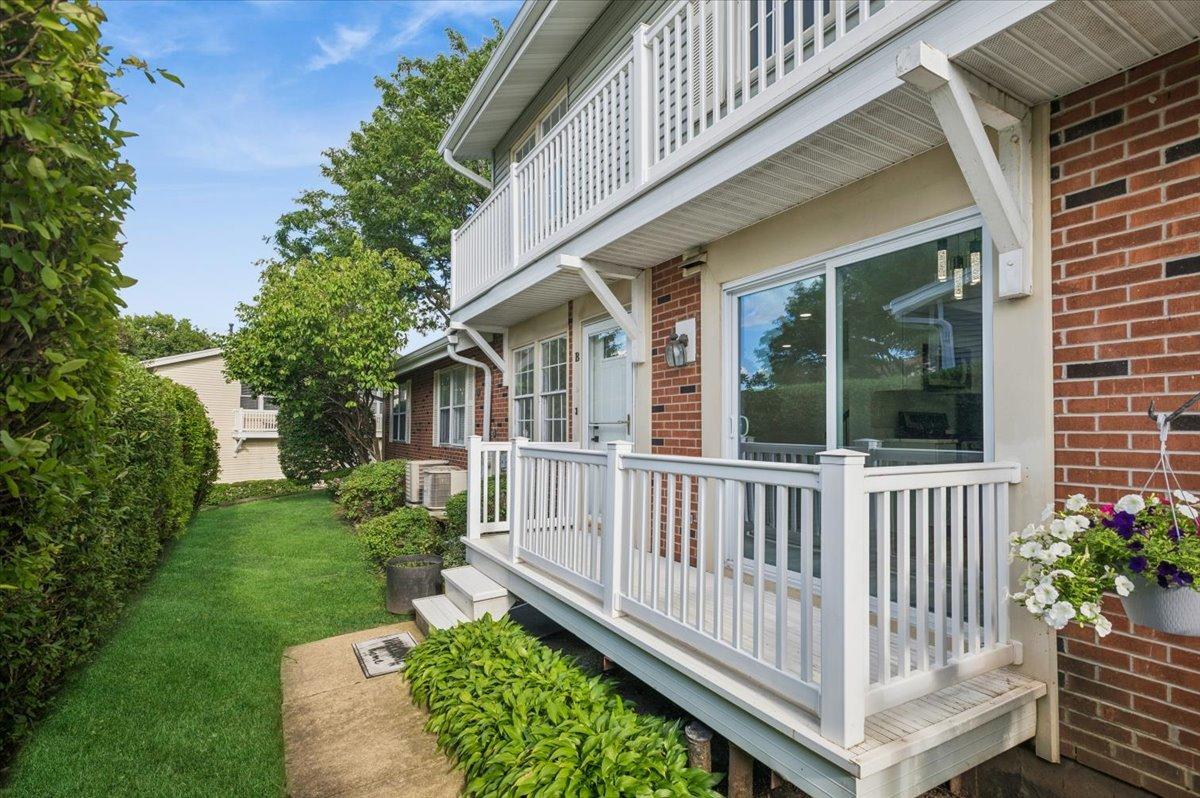 185 College Dr. #B, Bloomingdale, IL 60108