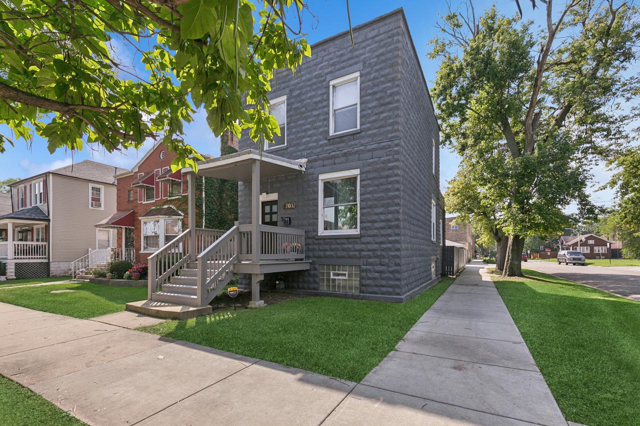 701 E 89th Pl., Chicago, IL 60619
