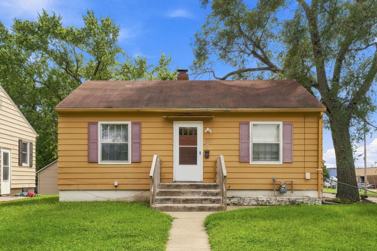 500 19th Ave., Rock Island, IL 61201