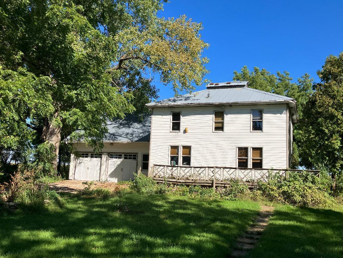6636 S Center Rd., Rochelle, IL 61068