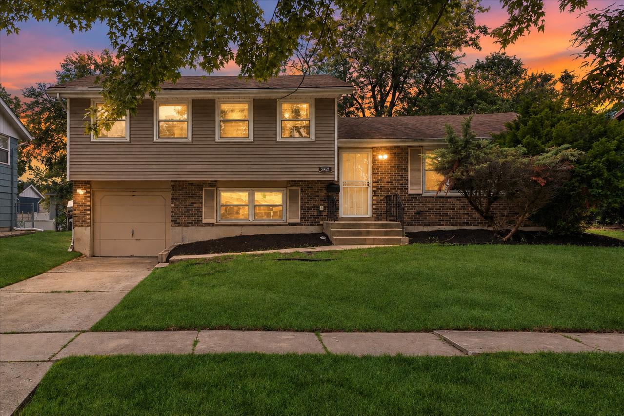 3421 Birchwood Dr., Hazel Crest, IL 60429