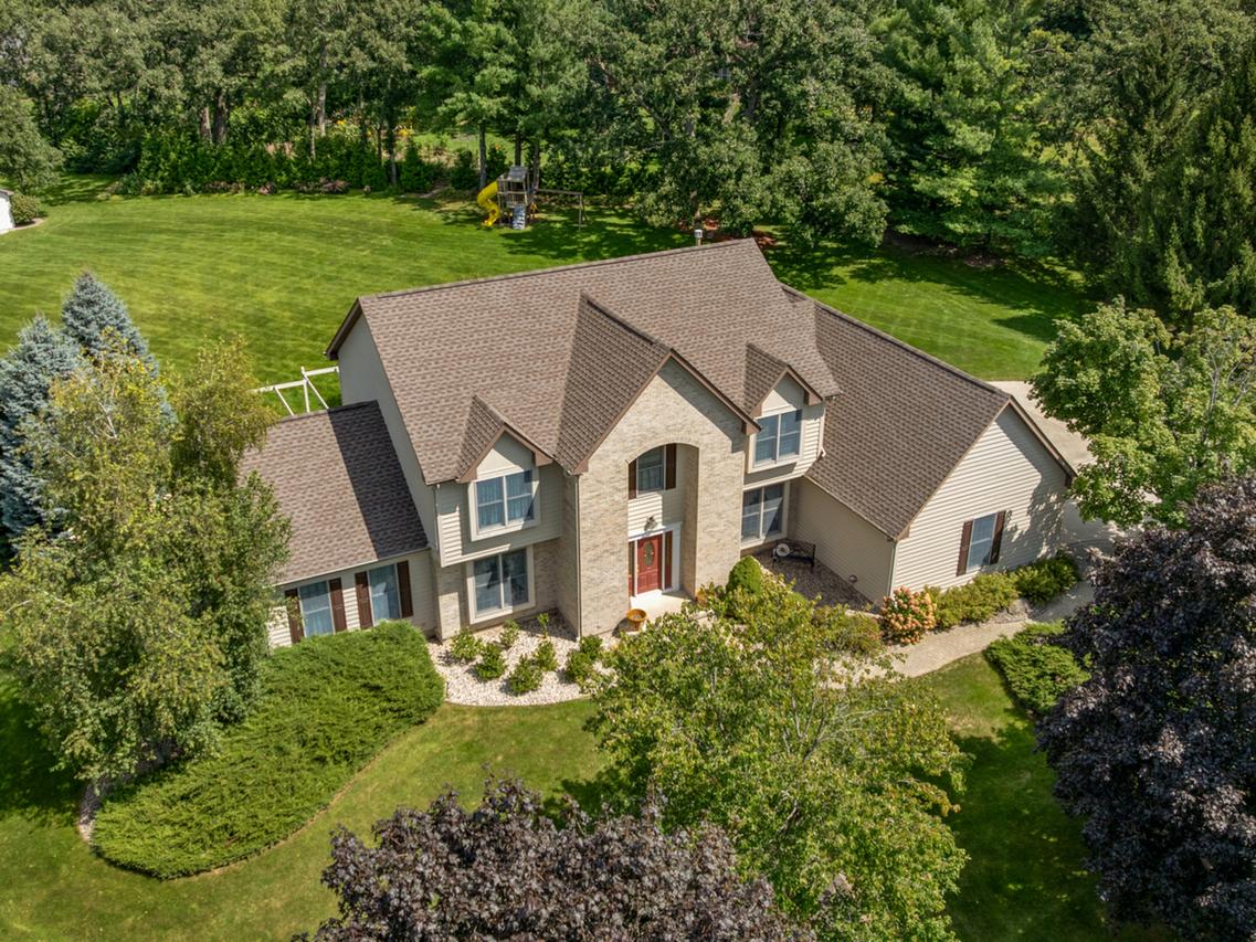 14N829 Sunset Dr., Hampshire, IL 60140