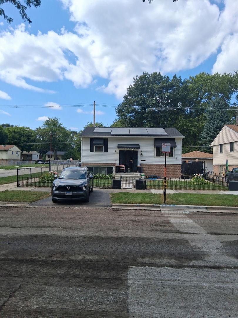 13160 S Forrestville Ave., Chicago, IL 60827