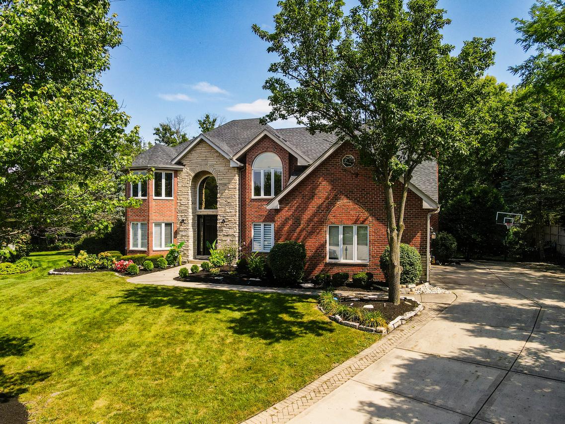 13701 Oak Tree Ln., Lemont, IL 60439