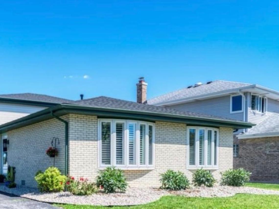 16829 Creekside Ave., Tinley Park, IL 60487