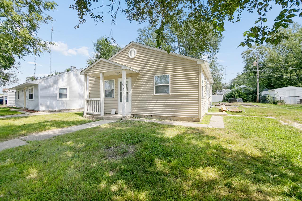 726 N Webster Cir., Kankakee, IL 60901