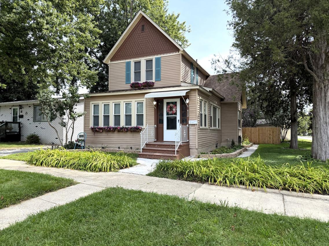 412 N Grand Ave., Bradley, IL 60915