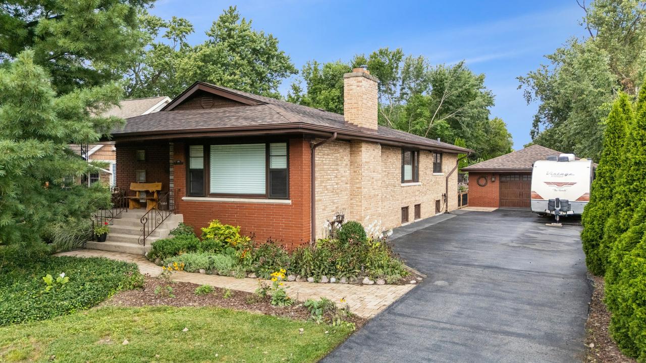 1850 Terrace Rd., Homewood, IL 60430
