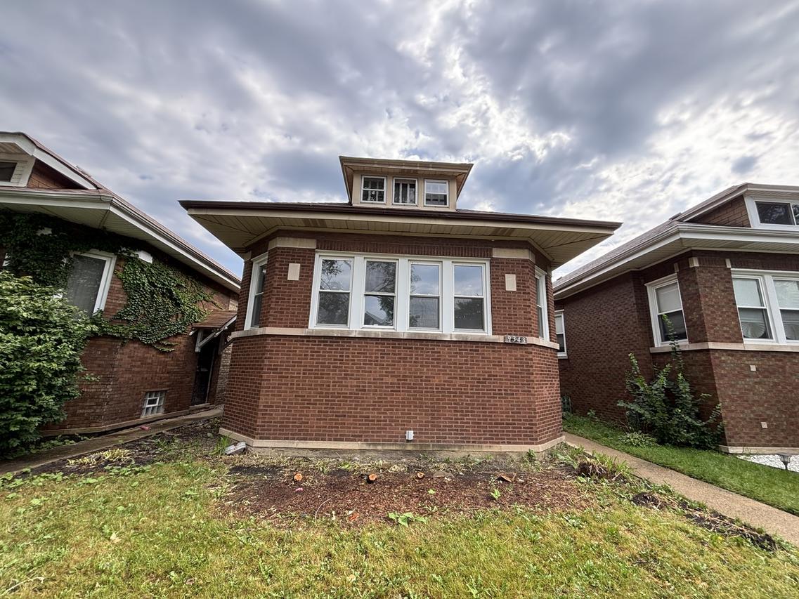 9343 S Throop St., Chicago, IL 60620