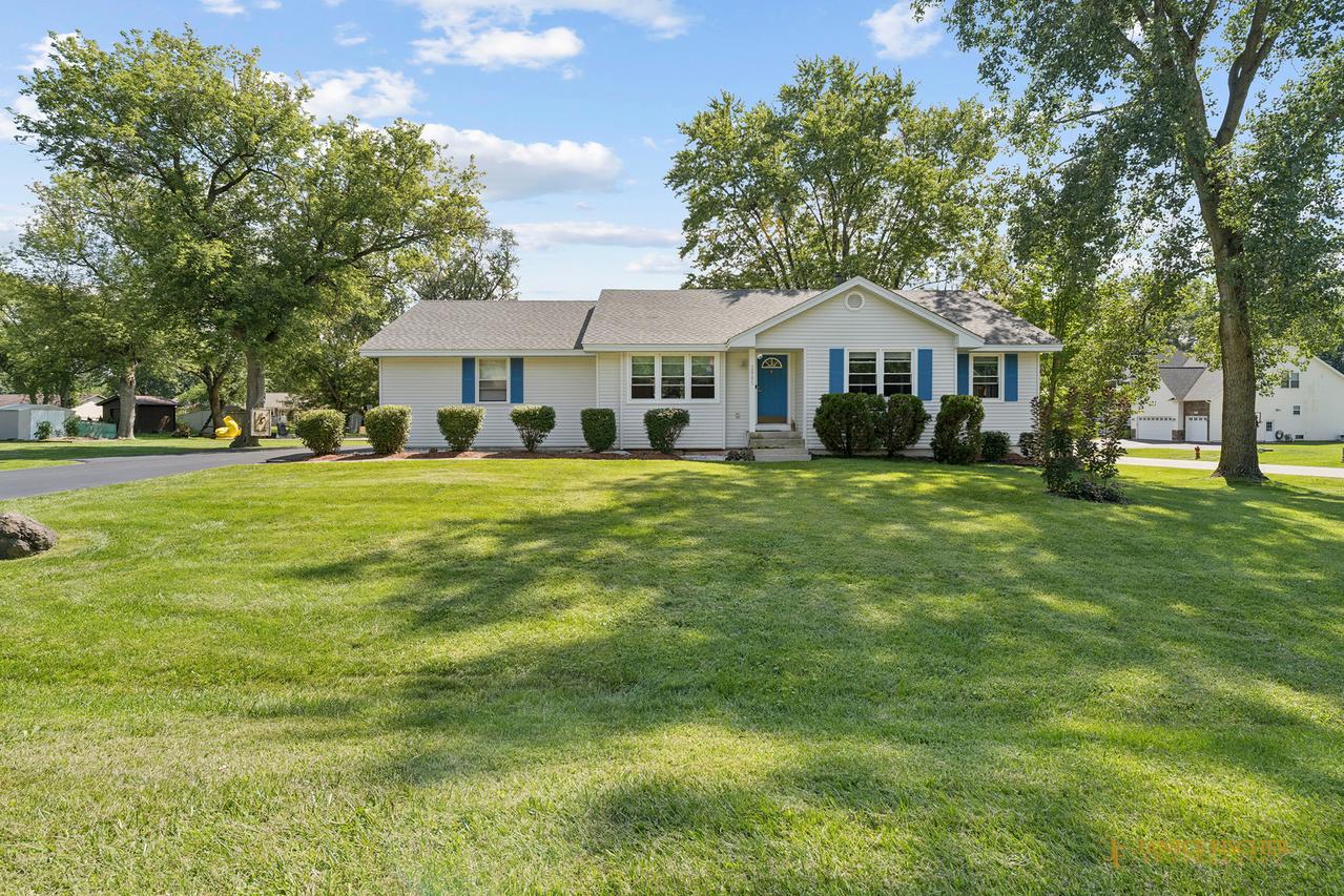 2005 W May Dr., Johnsburg, IL 60051