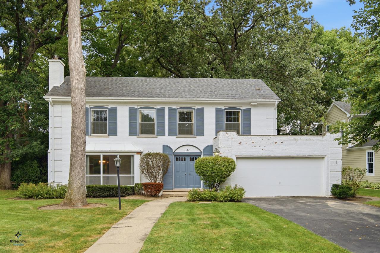 681 Smoke Tree Rd., Deerfield, IL 60015