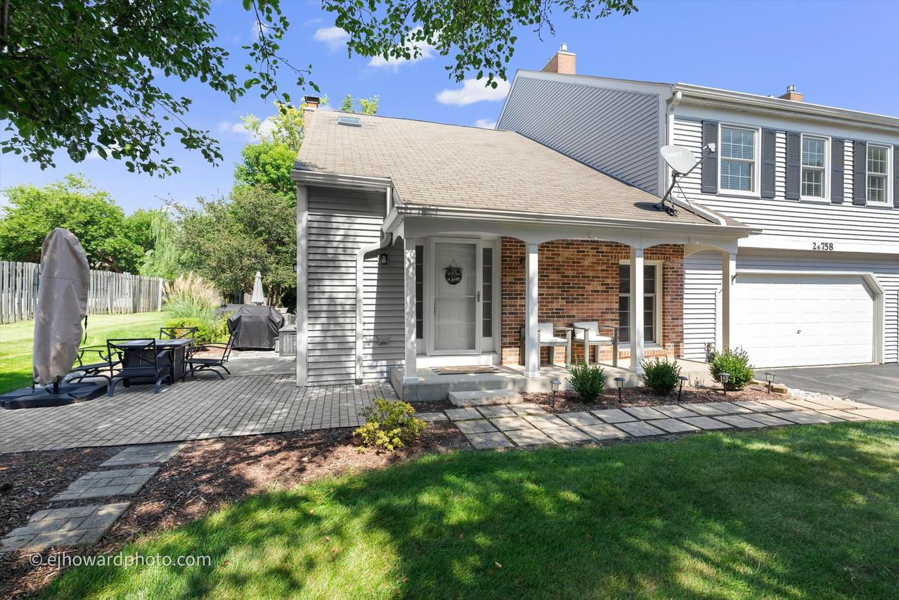 2S758 Timber Dr., Warrenville, IL 60555