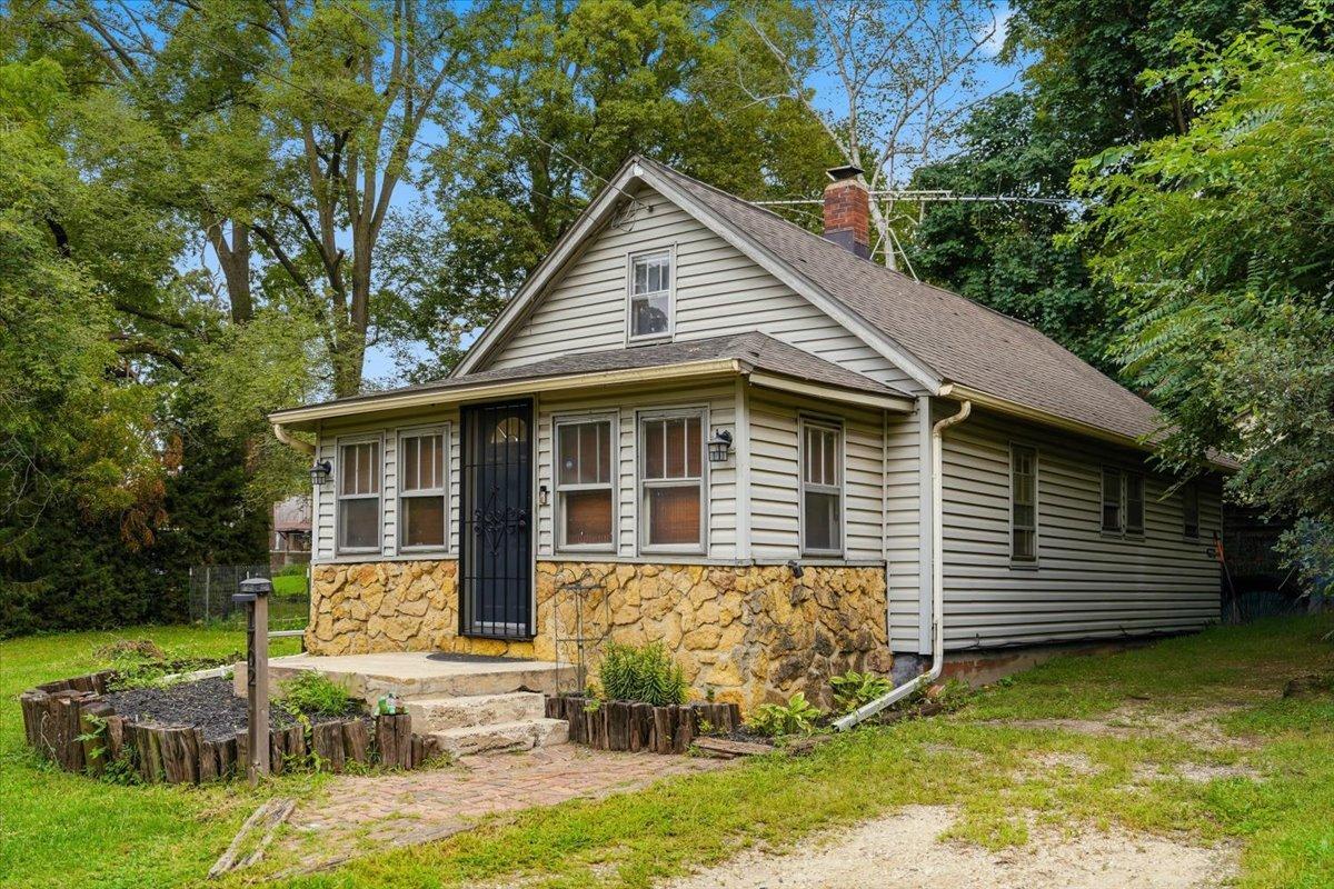1702 W 3rd St., Sterling, IL 61081