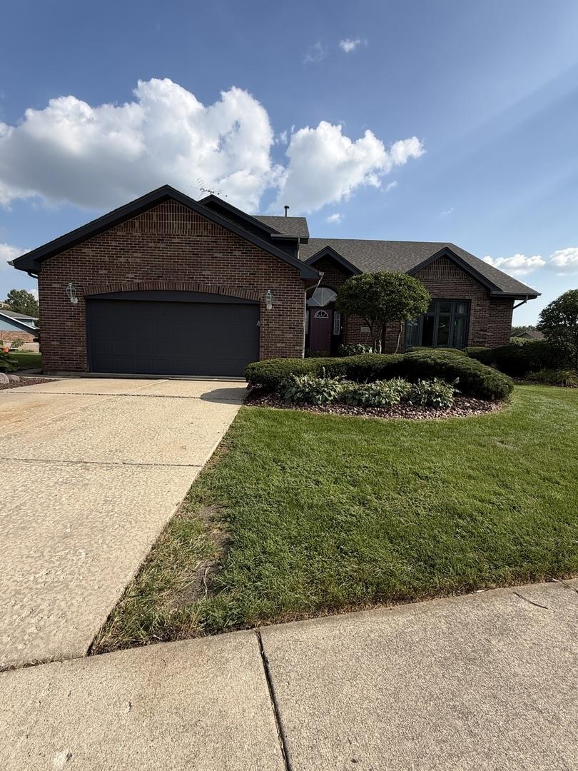 11751 Greenfield Dr., Orland Park, IL 60467