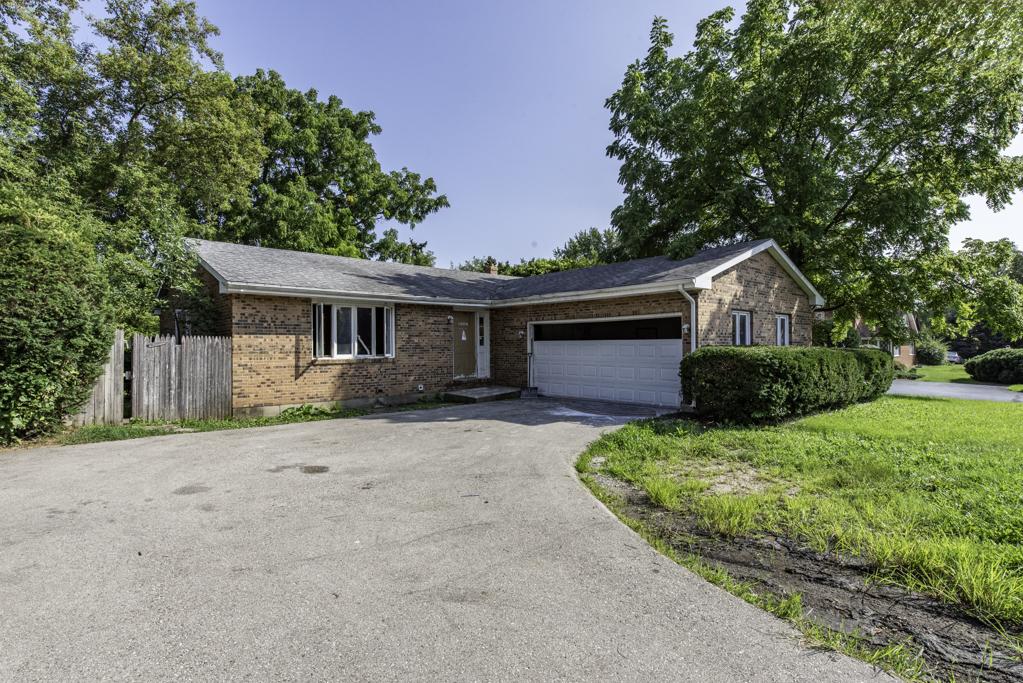 2337 N Sheridan Rd., Waukegan, IL 60087