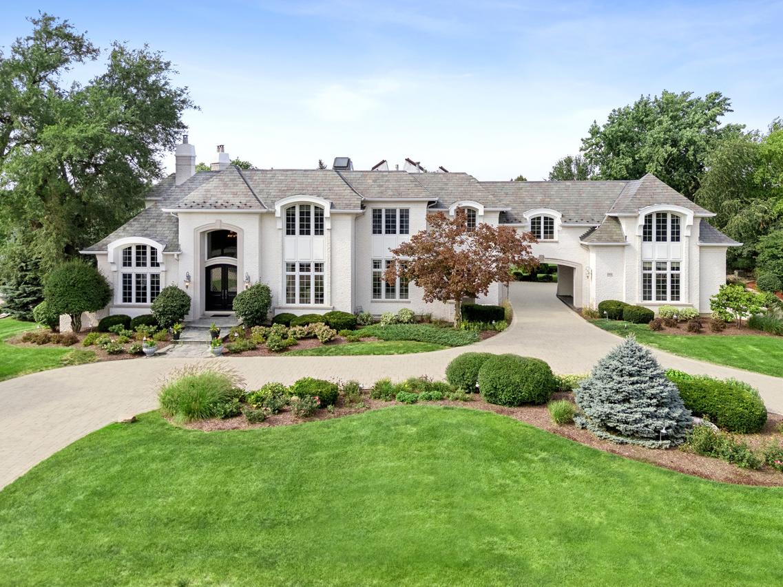 1904 Midwest Club Pkwy., Oak Brook, IL 60523