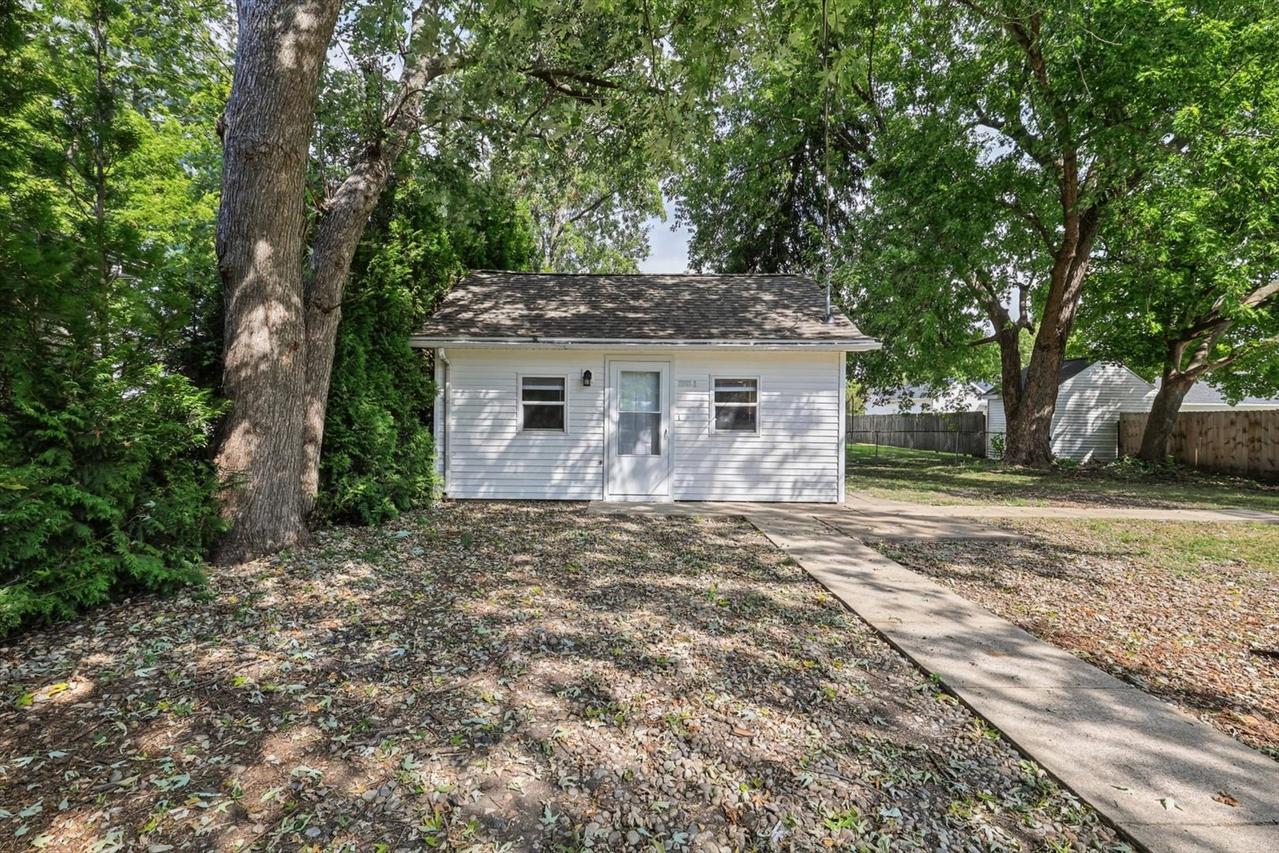604 E Houghton St., Tuscola, IL 61953