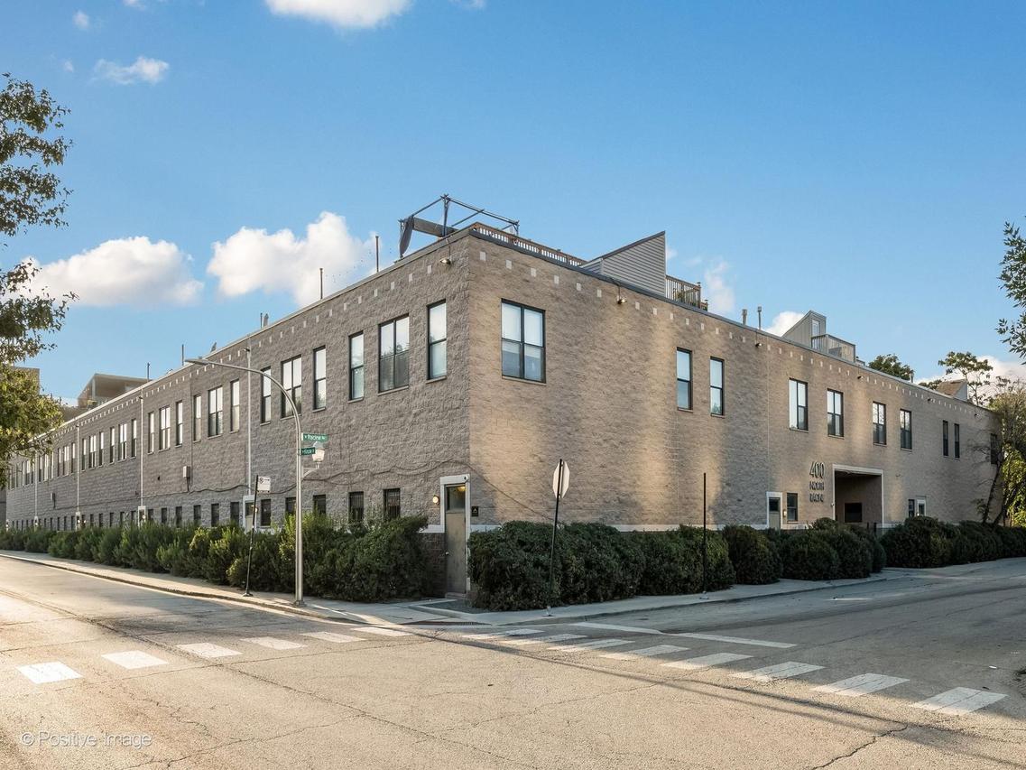 400 N Racine Ave. #105, Chicago, IL 60642
