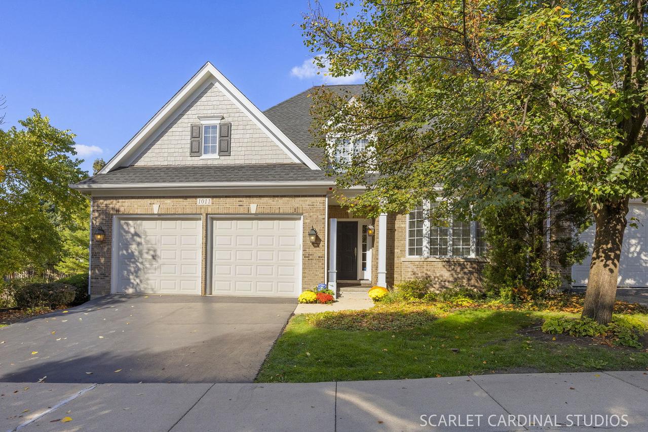 1011 Tartan Ct., Wheaton, IL 60187