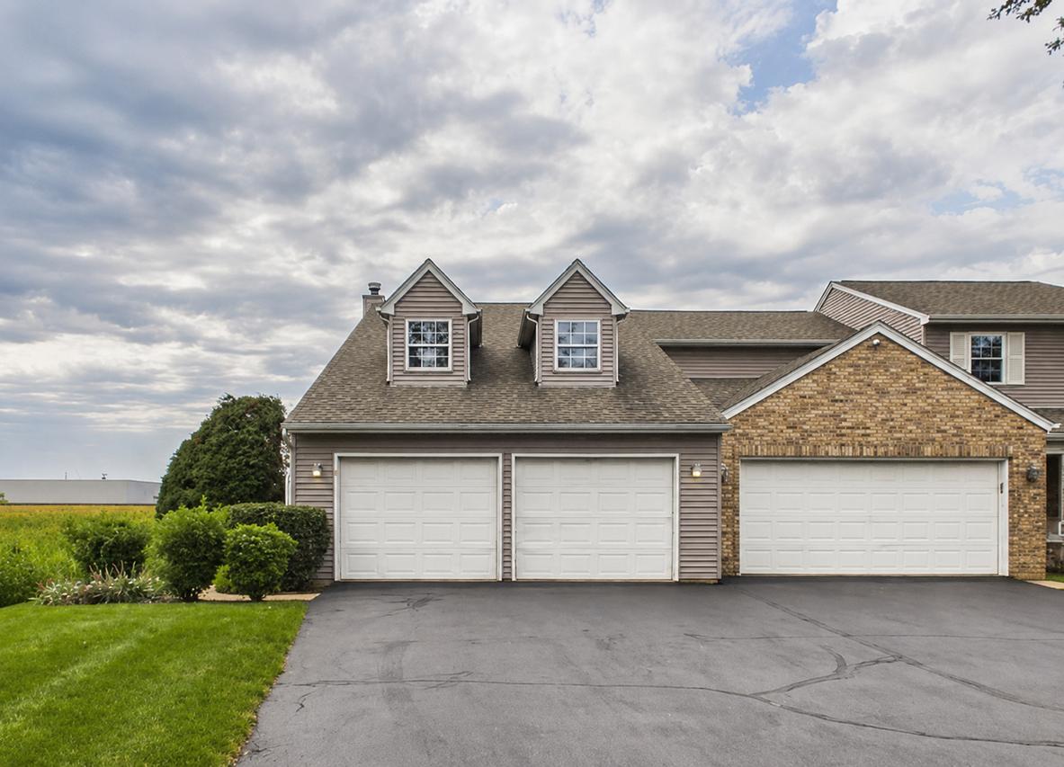 11275 Timer Dr., Huntley, IL 60142