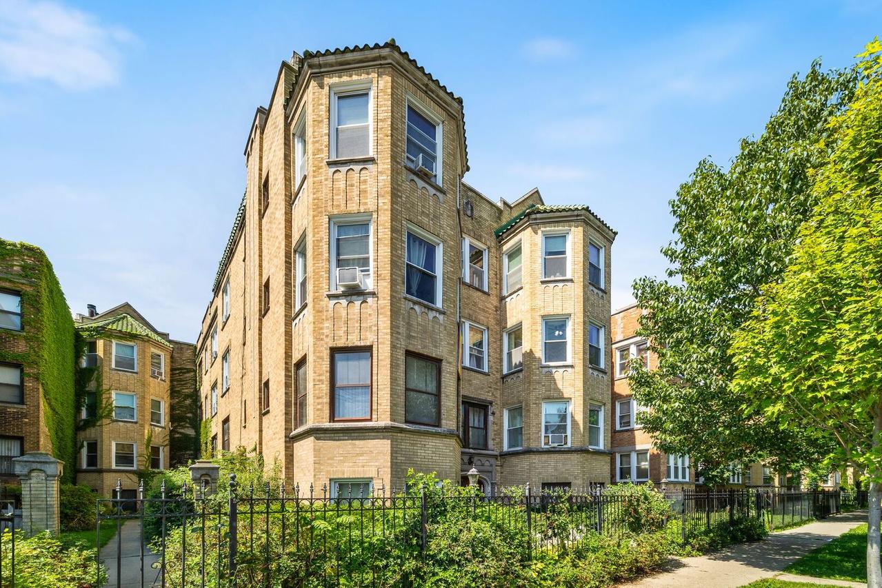 [Address Hidden by Seller], Chicago, IL 60645