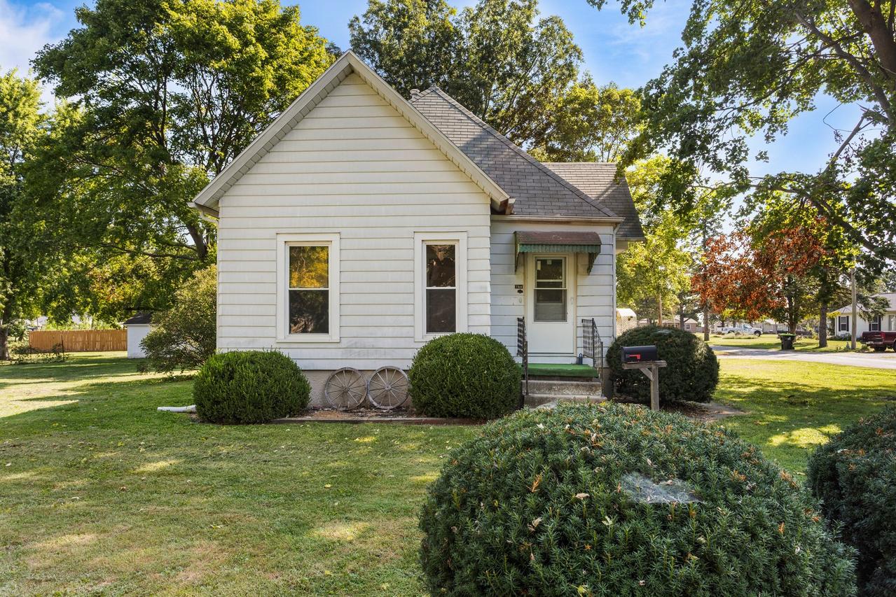 764 S Piatt St., Bement, IL 61813