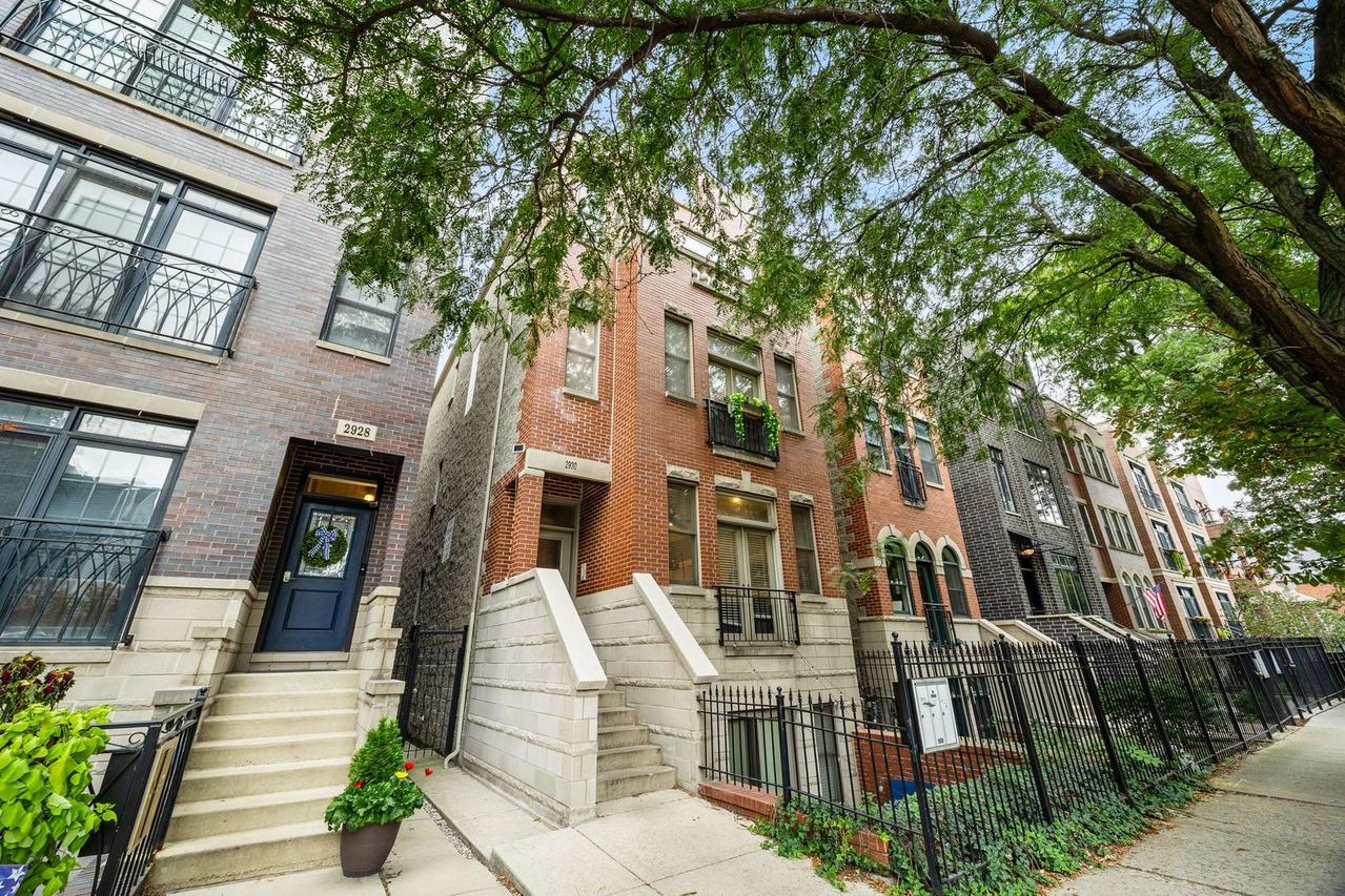 2930 N Damen Ave. #3, Chicago, IL 60618