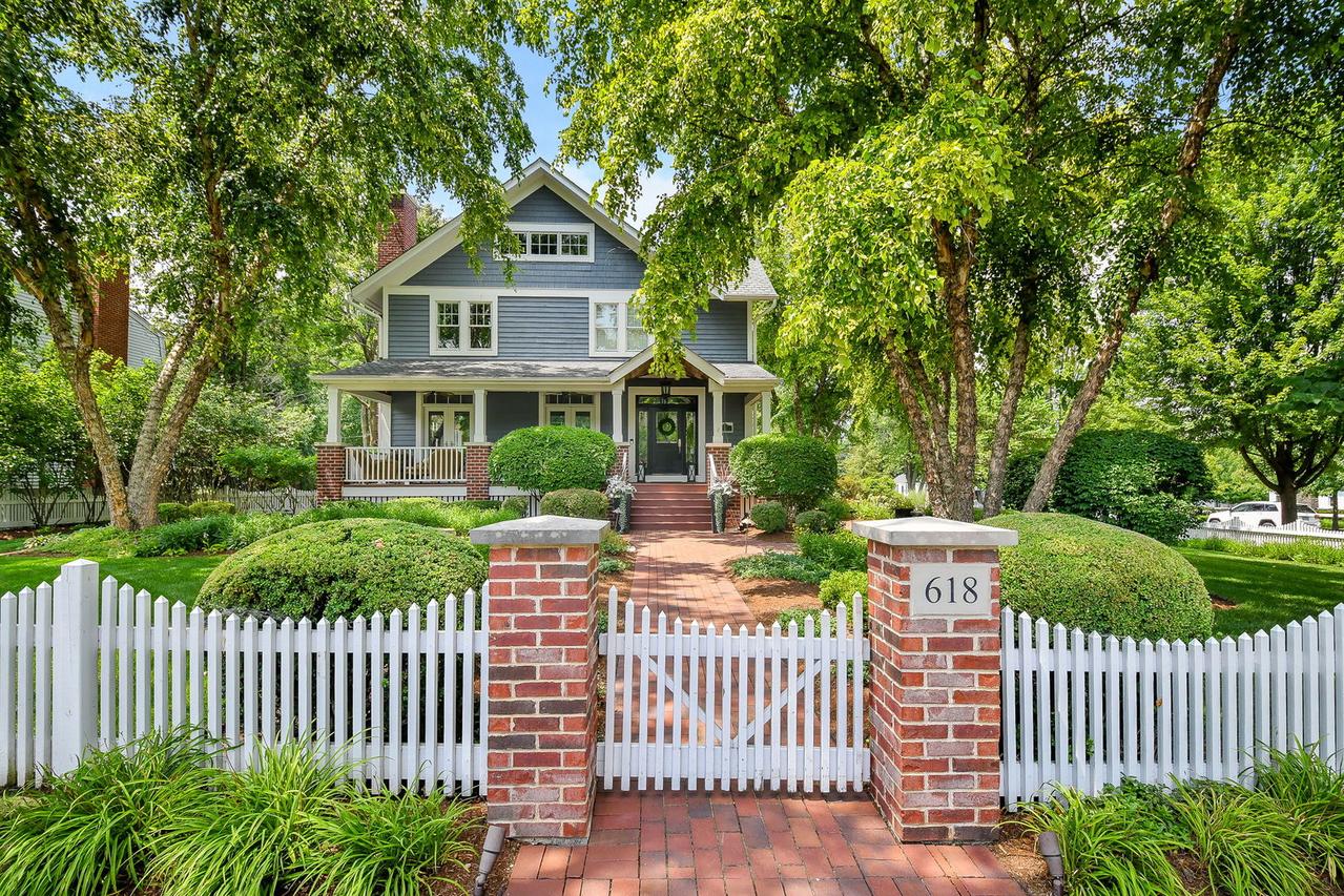 618 Gary Ave., Wheaton, IL 60187