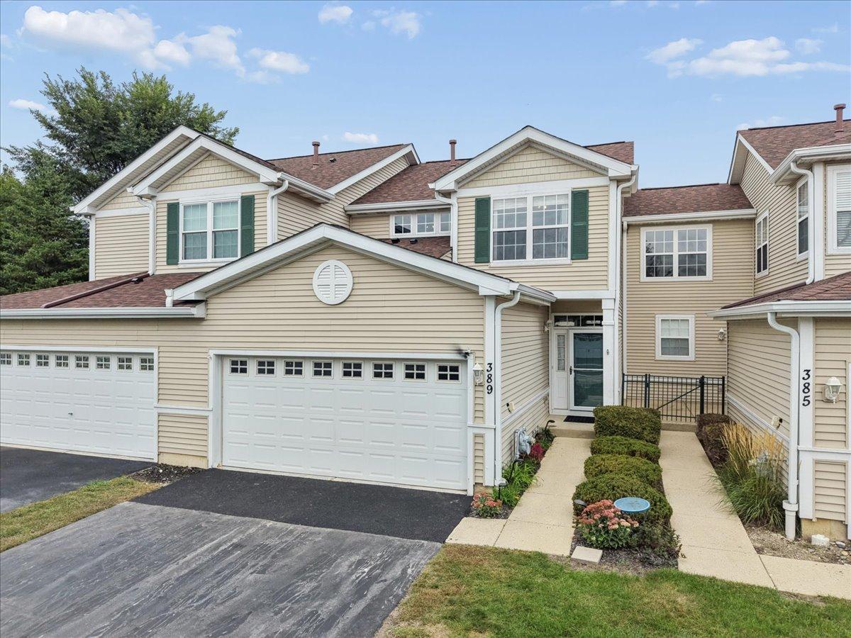 389 N Carlisle Ct., Round Lake, IL 60073