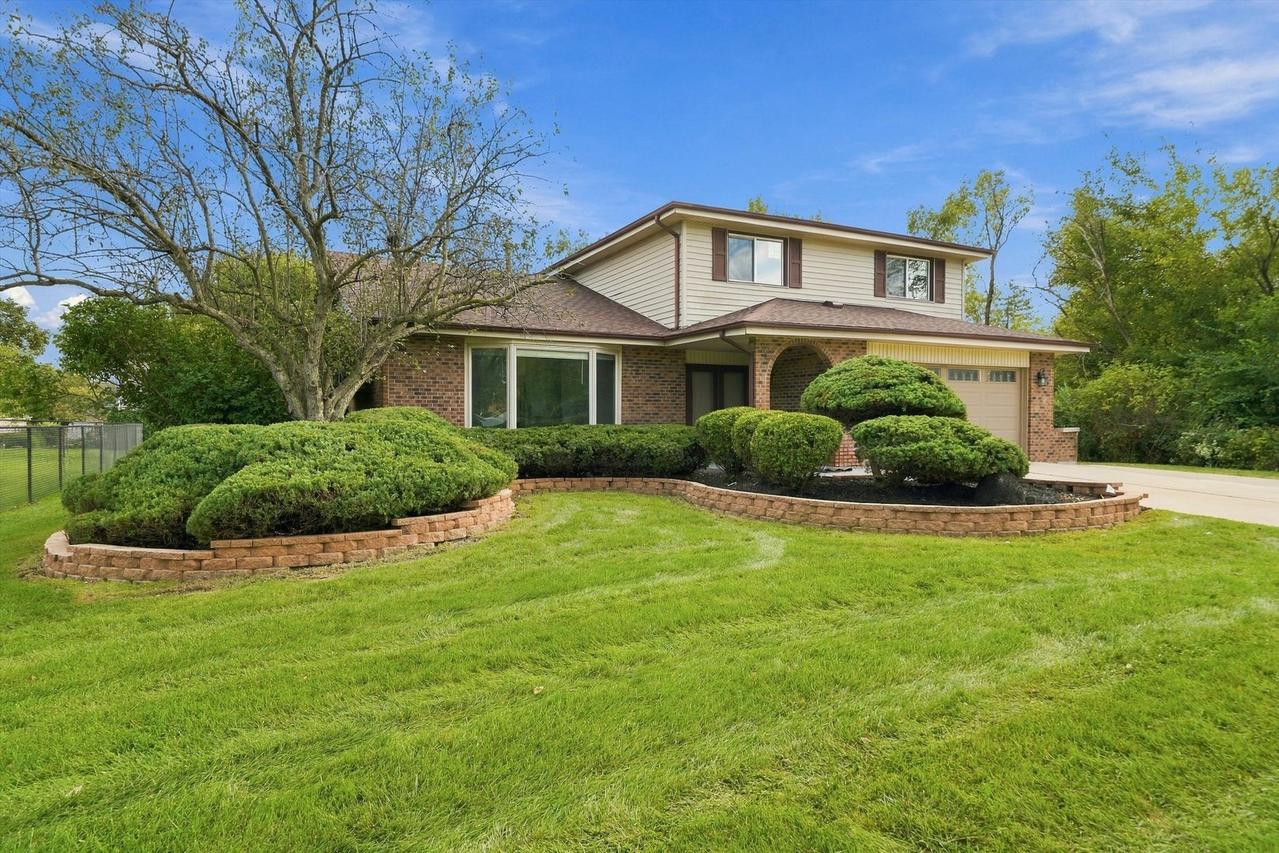 11453 Brook Hill Dr., Orland Park, IL 60467