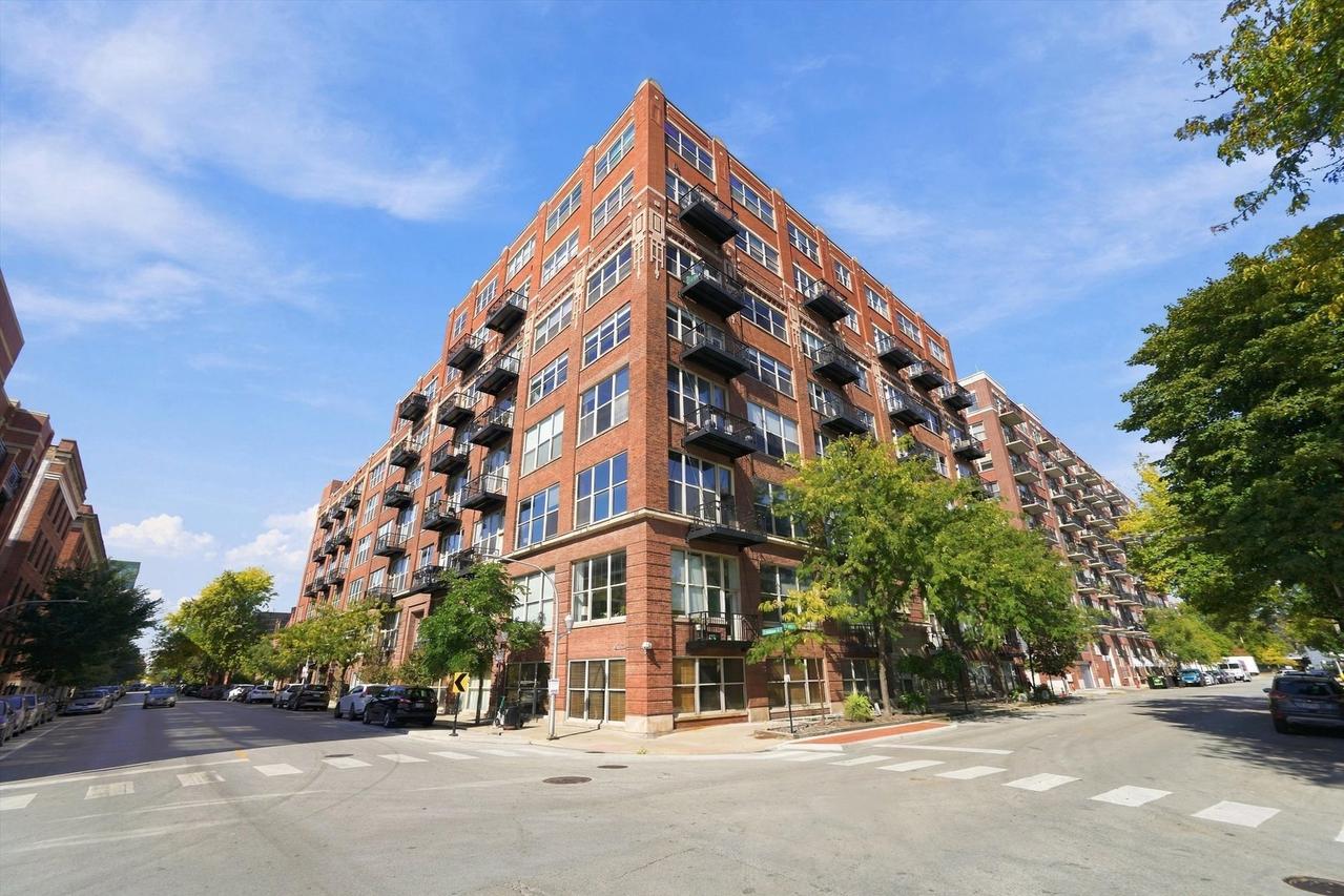 1500 W Monroe St. #525, Chicago, IL 60607