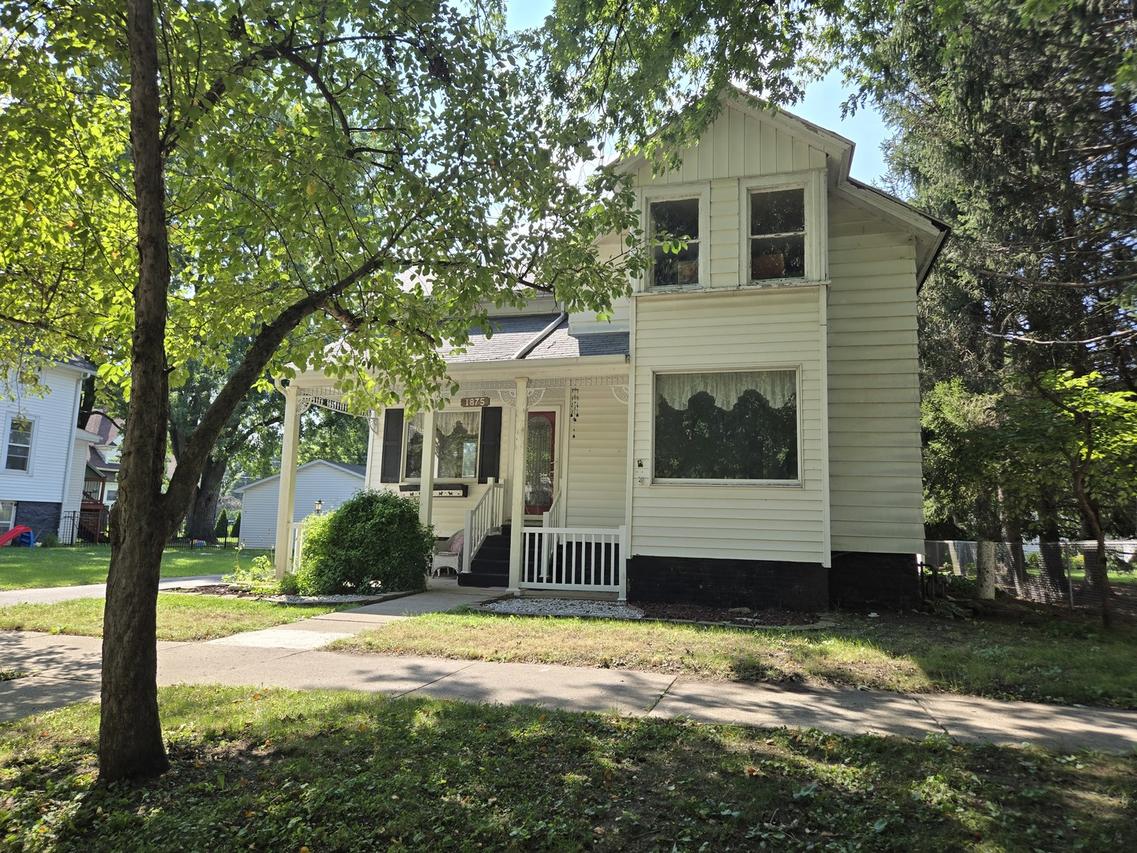 317 N Maple St., Momence, IL 60954
