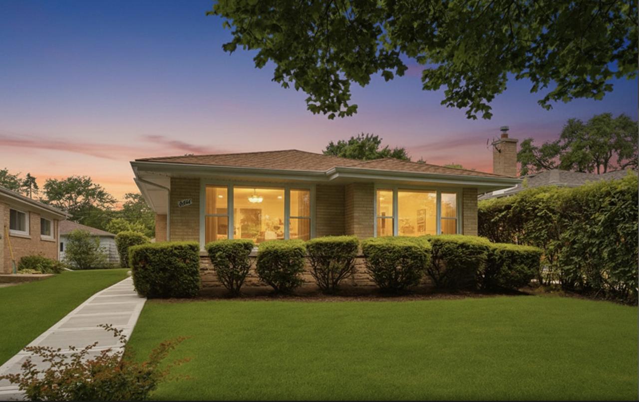 8434 Lawndale Ave., Skokie, IL 60076