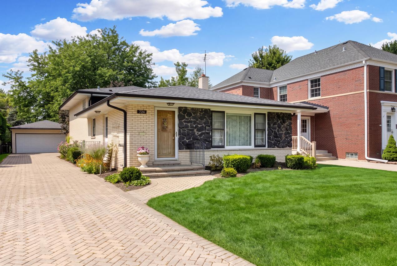 724 S Chester Ave., Park Ridge, IL 60068